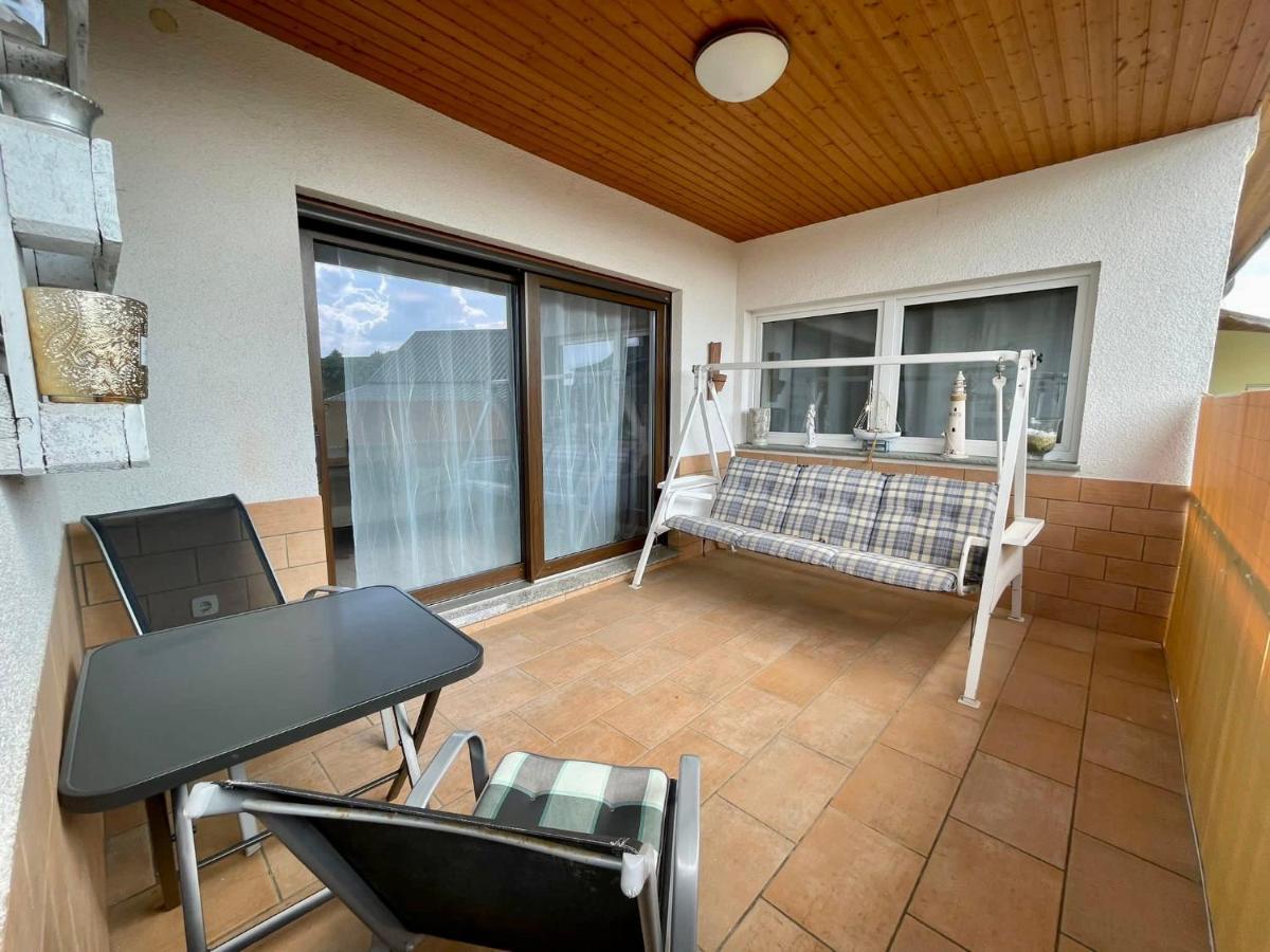 Easystay#4 Home Cinema Ferienwohnung In Kliniknaehe Mit Balkon, Boxspringbett & Netflix Bad Oeynhausen Eksteriør bilde
