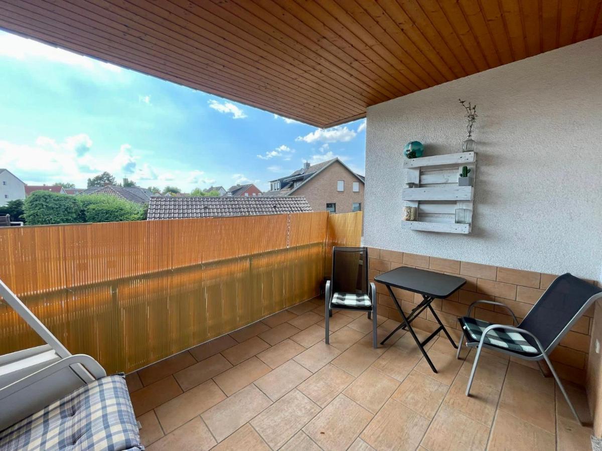 Easystay#4 Home Cinema Ferienwohnung In Kliniknaehe Mit Balkon, Boxspringbett & Netflix Bad Oeynhausen Eksteriør bilde